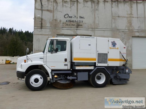 2004 Elgin Broom Bear Mechanical Street Sweeper