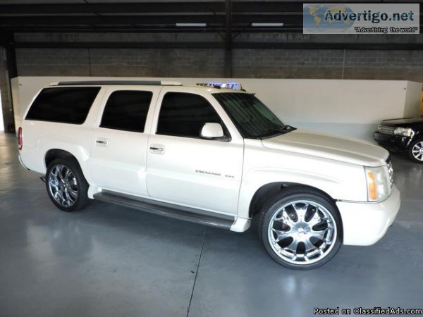 2004 Cadillac Escalade ESV 24  rims fully loaded TVs