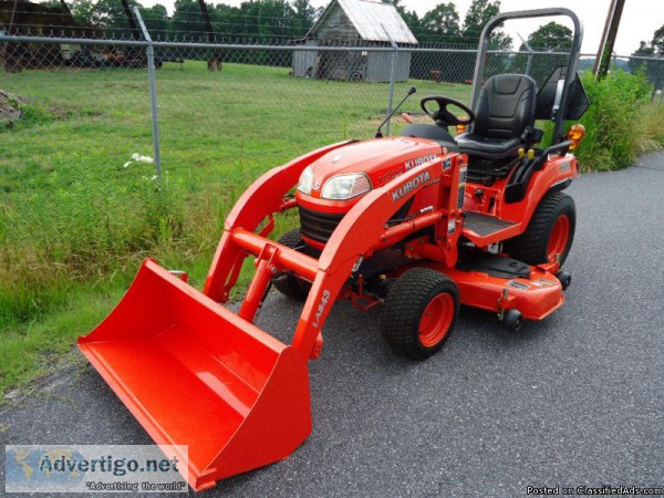 2009 Kubota BX2660 4x4 w Loader and Mower - 3700