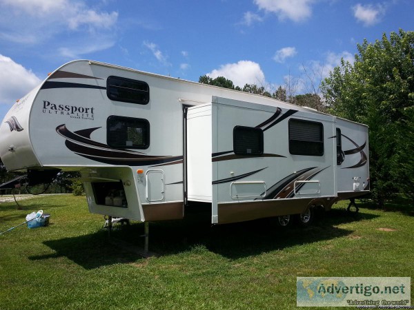 Passport Ultra lite  5th wheel ( like new )19000 OBO