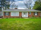 Four BR 3.0 BA 2049 sqft 489000 - Four BR