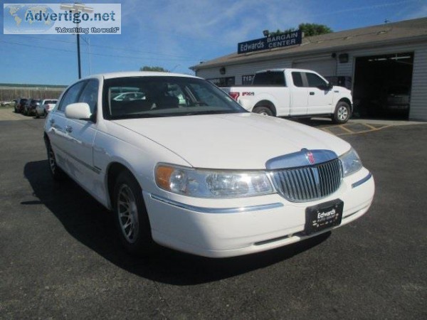 2001 Lincoln Town Car Signature