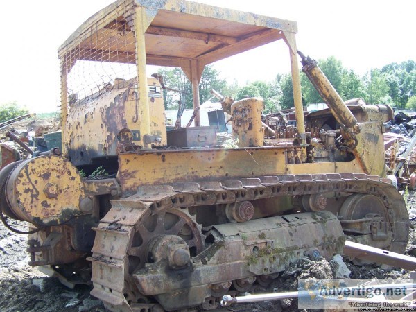 CAT D8 Bulldozer - for parts only