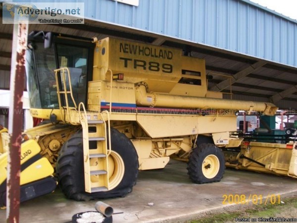 1999 NEW HOLLAND TR89 COMBINE