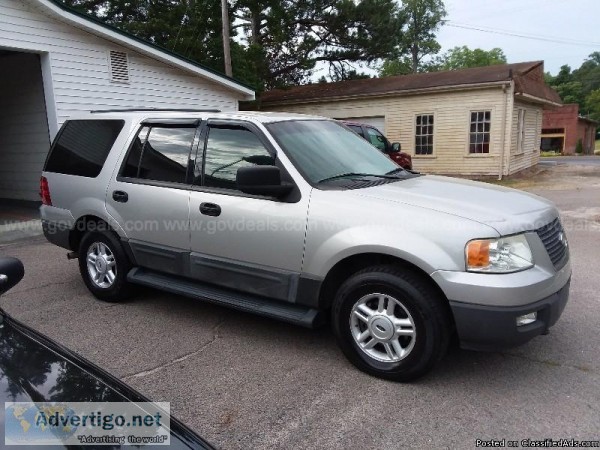 2004 Ford Expedition XLT Sport