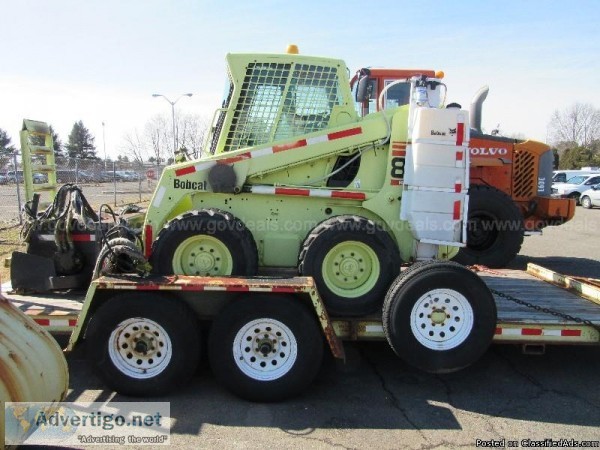 2001 Bobcat Skid Steer Loader with 2001 Contrail trailer