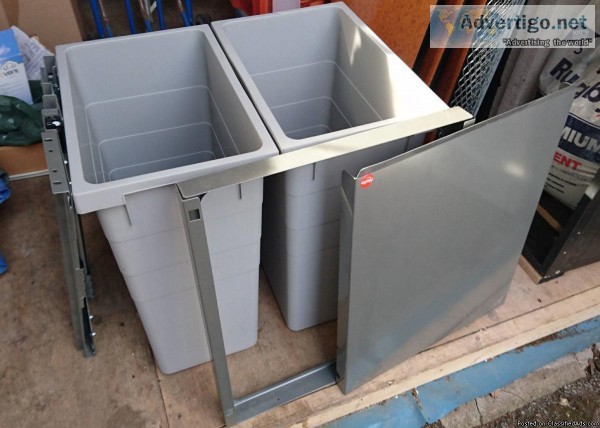 Cargo Synchro Hailo 56 Litre Fitted Waste Bins