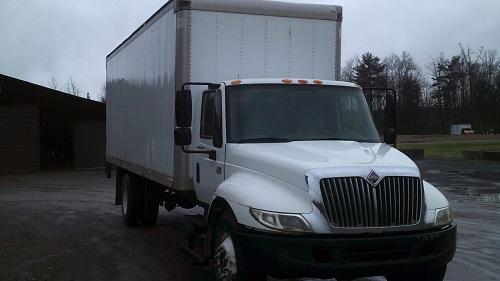 2004 INTERNATIONAL 4300