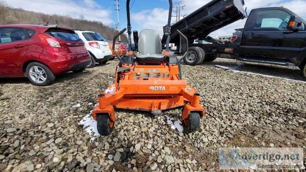 Kubota Z724 Zero turn mower