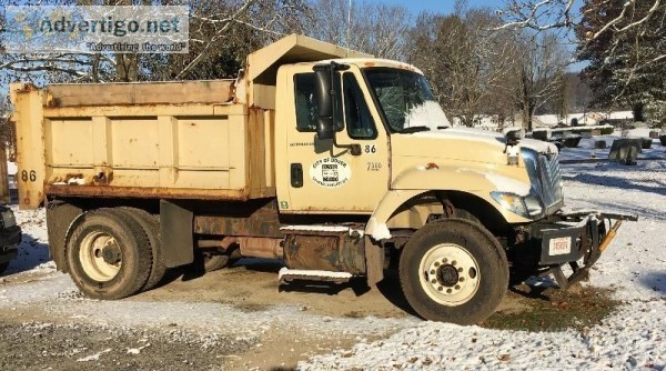 2002 International Model 7300 Dump Truck