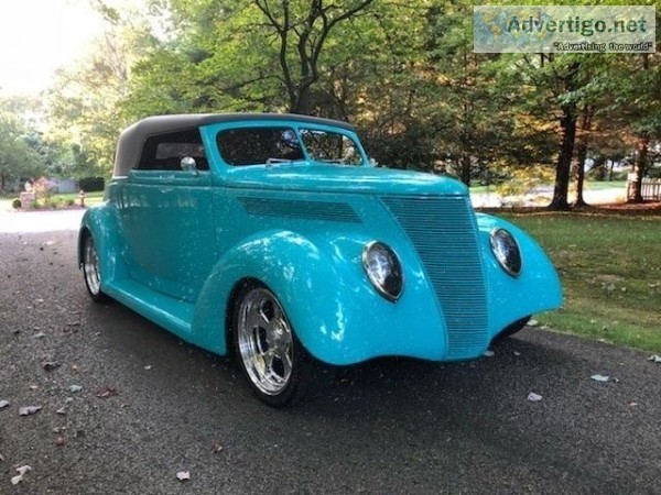 1937 Ford Cabriolet Coupe