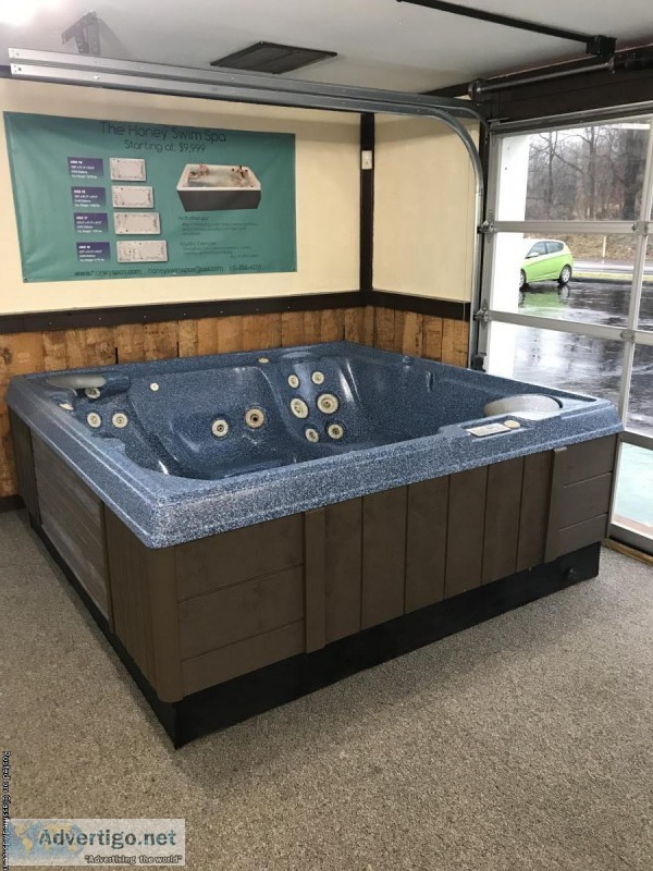 Hot Tub- Reconditioned Coleman Spa