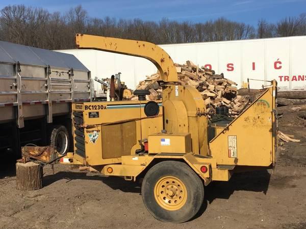 2001 Vermeer bc1230a