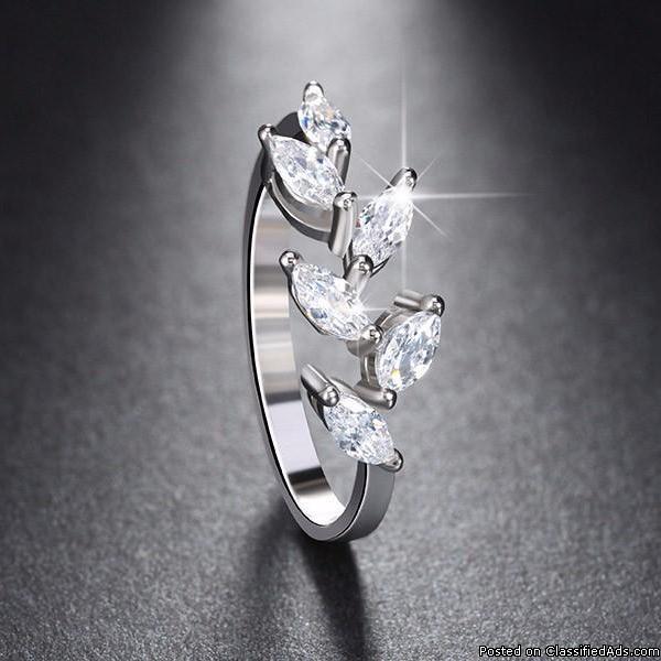 Sparkling Cubic Zirconia Leaf Silver Ring  Fashion Rings For Wom