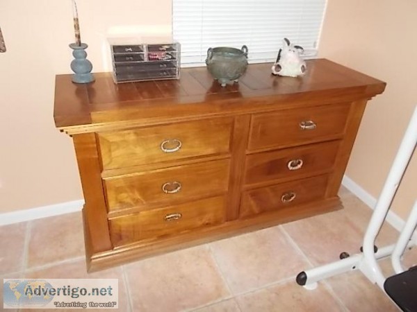 Real Wooden 6 Draw Dresser