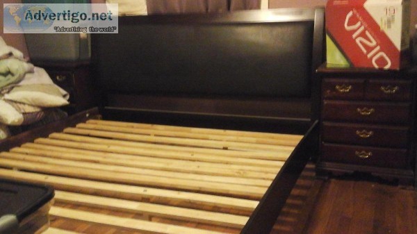 Bedroom set king Thomasville