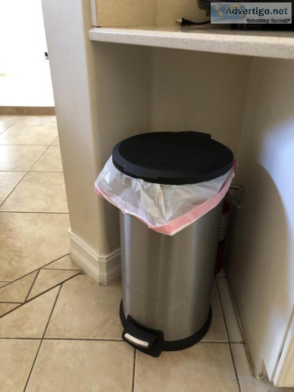 Stainless silver trashcan