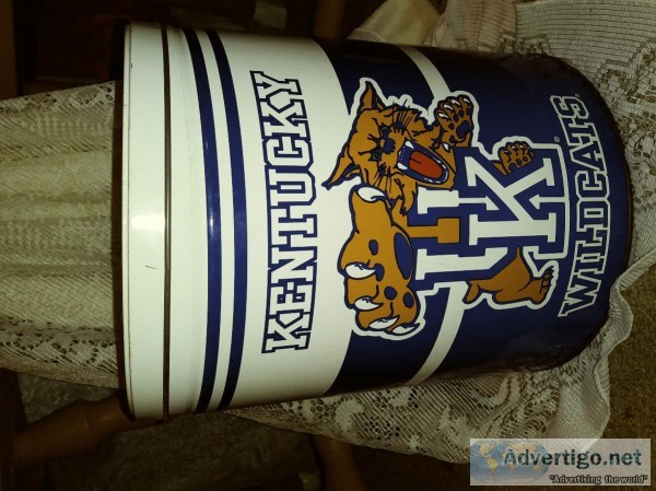 Ky Wildcats Collector s Tin