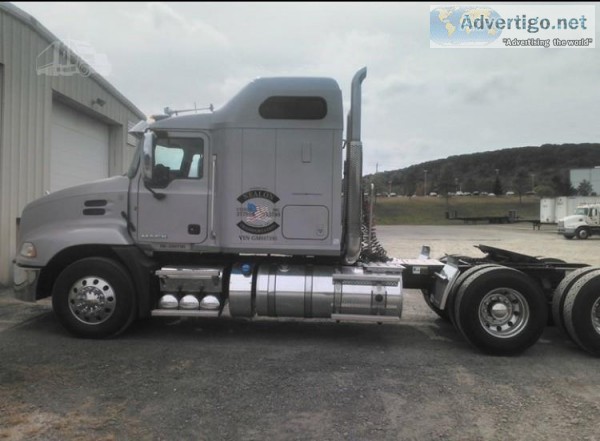 2012 Mack Pinnacle CXU613 Semi Tractor