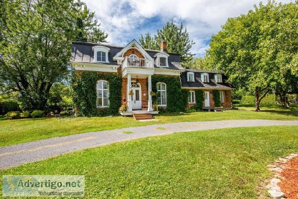 Magnificent historic house  complete apartment in St-Jean-sur-Ri