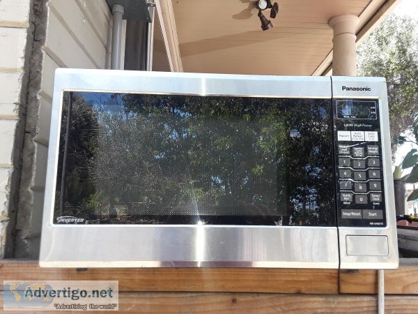 Panasonic 1200W Microwave