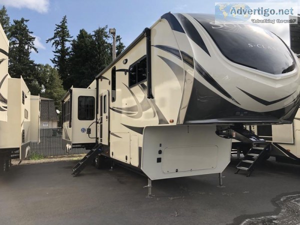 2019 Grand Design Solitude S-Class 3350RL