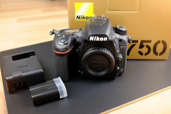 NIKON CAMERA