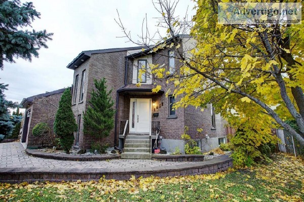 Magnifique maison r&eacutenové e dans un beau quartier de 