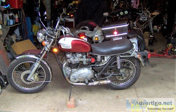 triumph 1976  bonneville old school modified