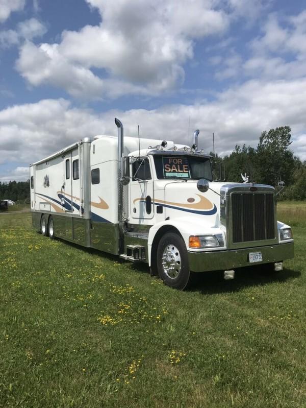 1994 Peterbilt Toterhome 42Ft Toy Hauler For Sale