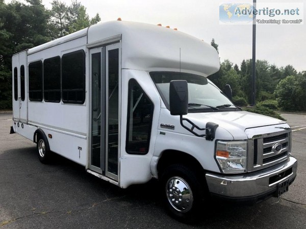 Ford E350 Reconditioned Non-CDL Wheelchair Shuttle Bus (A5027)