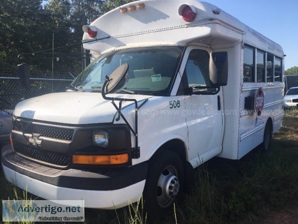 2003 Chevrolet Express G3500 Bus