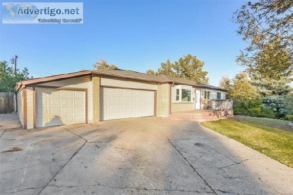 Freshly remodeled single family home in Lakewood