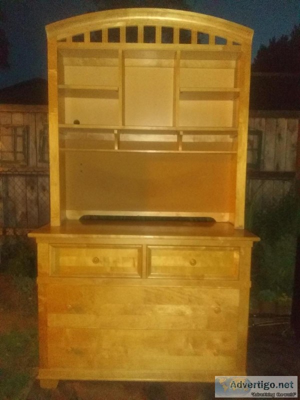 Dresser with display shelf