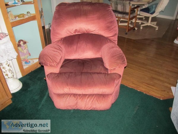 Lazyboy Recliner Burgandy color