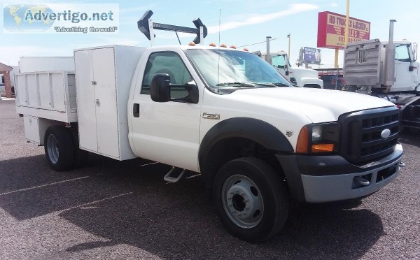 2007 LANDSCAPER DUMP TRUCK