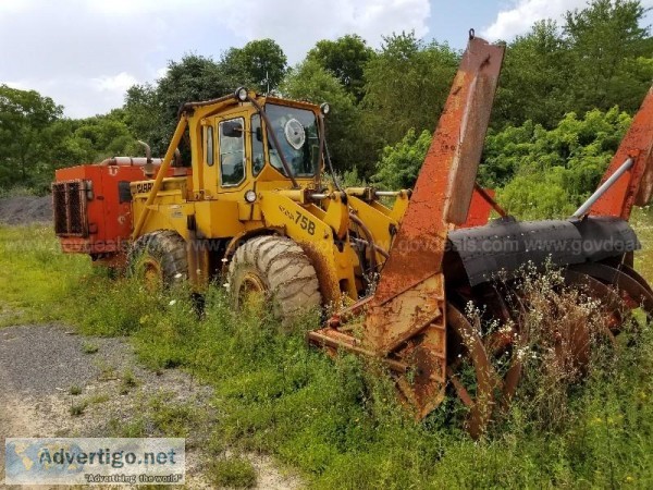 1978 Michigan Front End Loader With Snow Blast Attachment