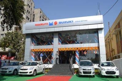 Find Car In Budget At Maruti Suzuki Arena Car Dealers Ratu Road