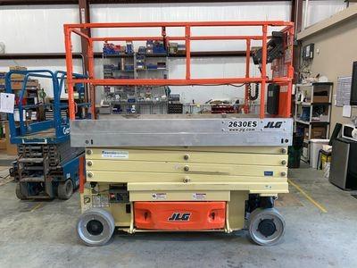 JLG Scissor Lift 26Ft.