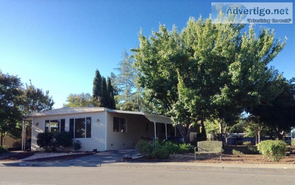 Spacious 2BR 2BA in active senior community