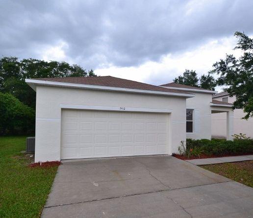 Welcome to 7412 Hunters Greene Cir Lakeland FL 33810