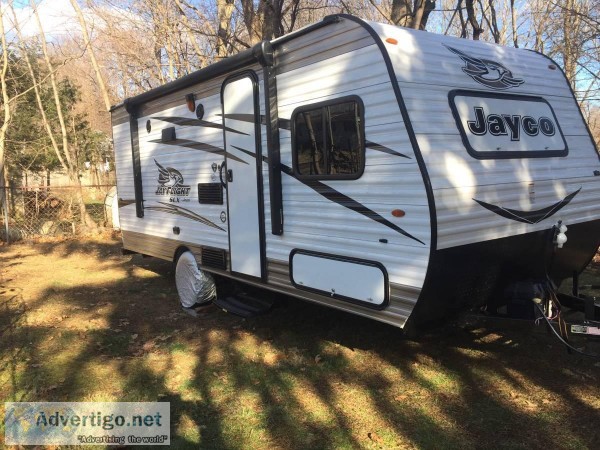 Like new 2017 Jayco SLX Jayflight Ultra lite 174BH