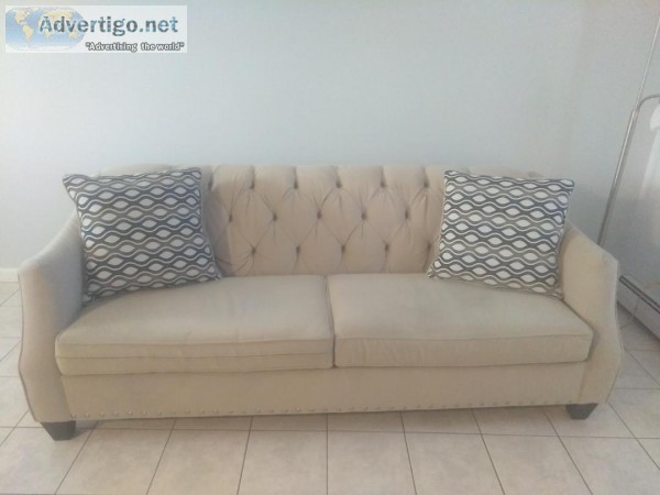  LIKE NEW BEAUTIFUL Queen SLEEPER Sofa