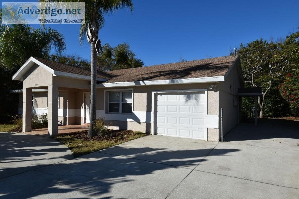 Welcome to 623 Palm Ave Tarpon Springs FL 34689