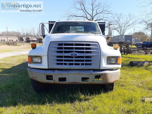 1996 Ford F-600 Dump Truck