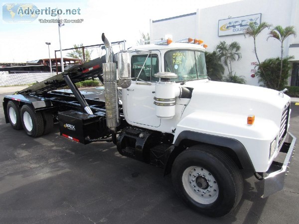 2000 Mack RD688S Roll Off Truck Stock 055311