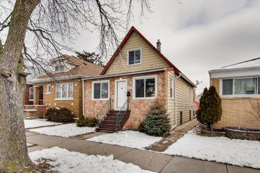 Welcome to 2825 Cuyler Ave Berwyn IL 60402