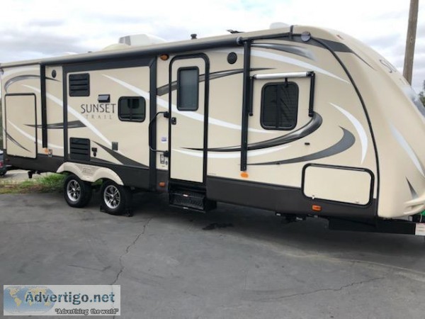 2016 Crossroads Rv Sunset Trail Reserve  2 slideouts