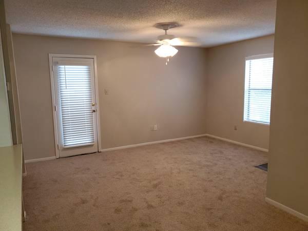 1br - 713ft2 - Love Where You Live Move In Special