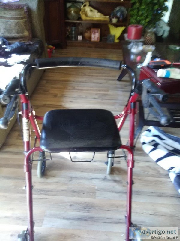 Guardian Walker with seat and hand break s